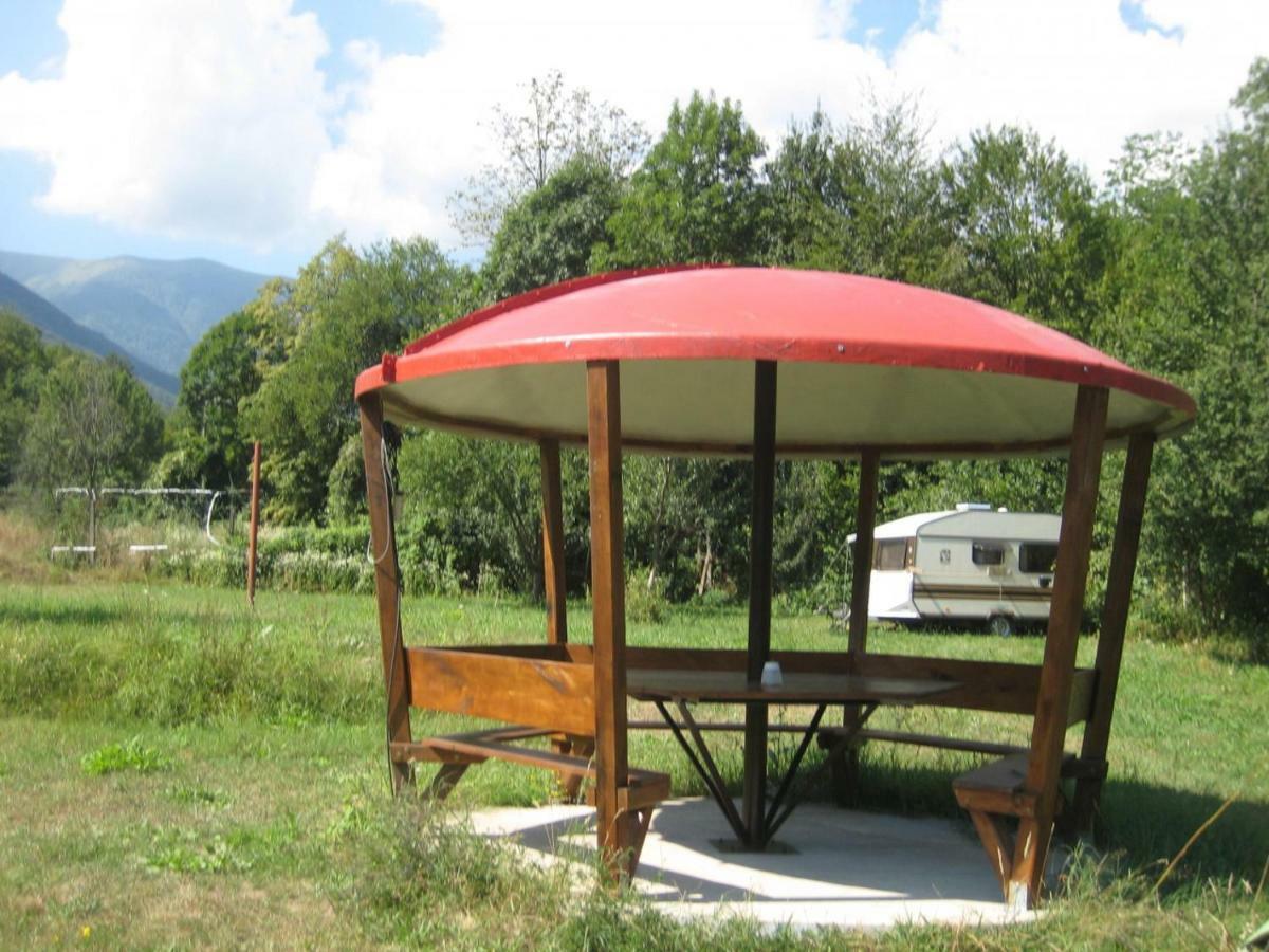 Bungalows Zdravets Berkovitsa Exteriör bild